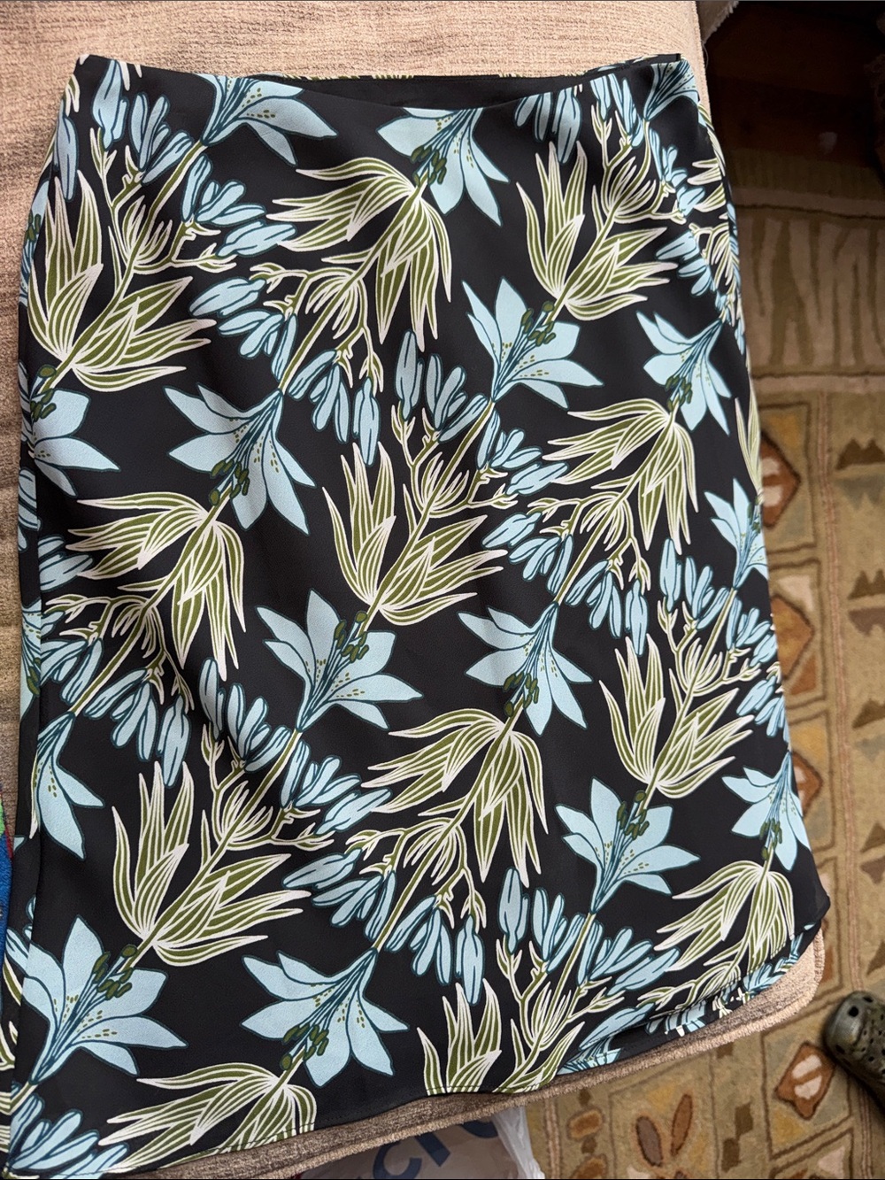 Ann Taylor Pencil Skirt with Light Blue and Pale Green Botanical Print